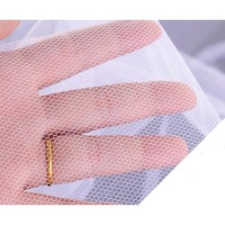 Hvidt myggenet til vinduet i forskellige strrelser